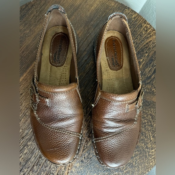Earth Origin Size 7.5 Brown Leather Slip On Loafers Casual Walking Shoes Comfort - Picture 3 of 7